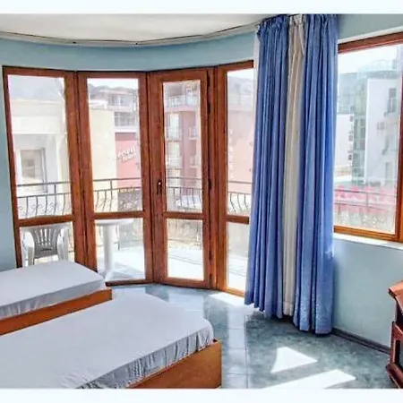 Aparthotel Vila Victoria Primorsko Primorsko