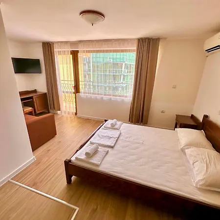 Victoria Apartahotel