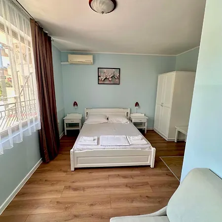 Aparthotel Victoria *